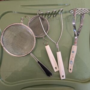 Vintage Kitchen Utensils Lot Of 4